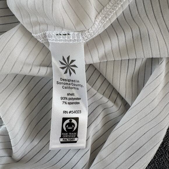 Athleta Subtle Striped Round Neck White T-Shirt Short Sleeve Size 2X - Picture 9 of 13